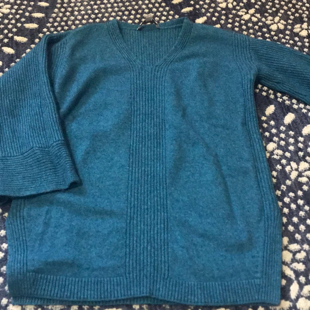 Loft sweater - Picture 2 of 6